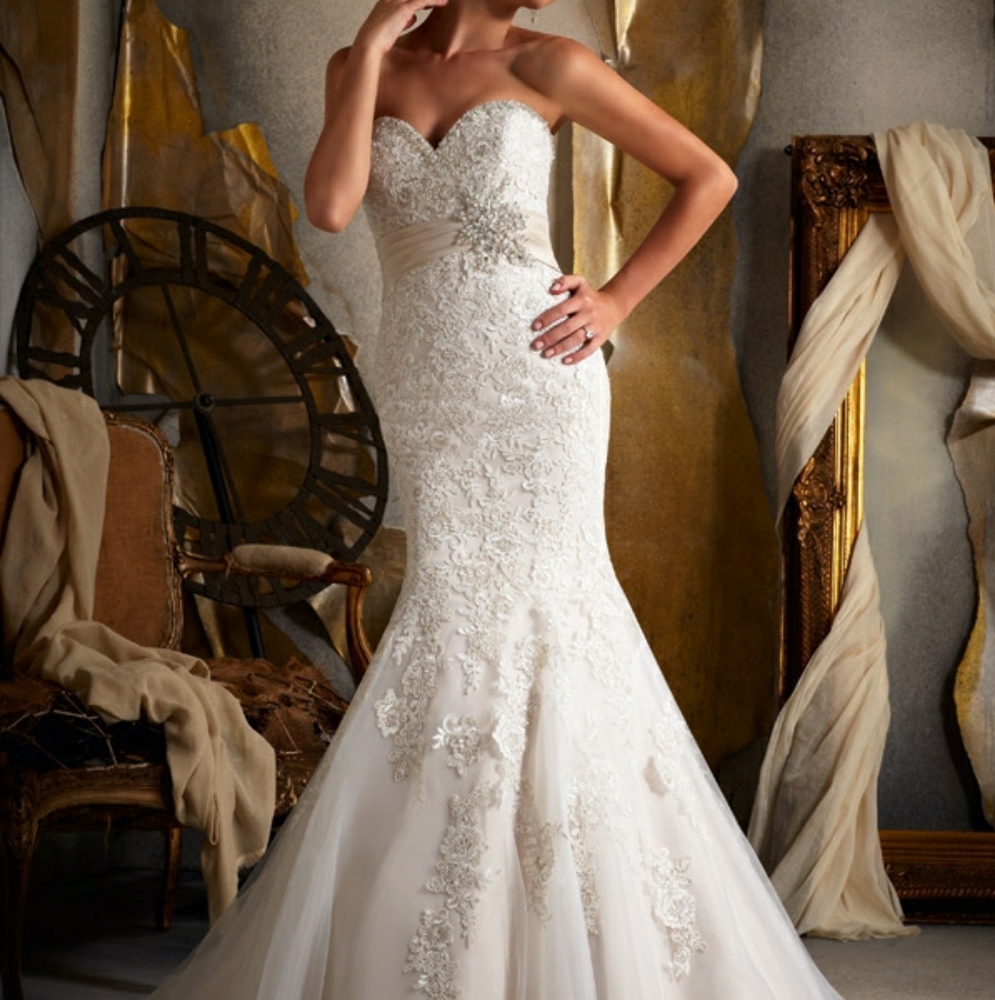 Beautiful Mori Lee Wedding Gown style #1903 - Picture 6 of 7